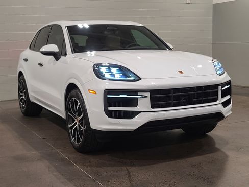 New 2026 Porsche Cayenne image 7