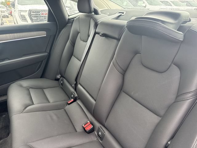 Used 2025 Volvo S90 B6 Plus AWD/4WD image 25