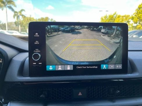 Used 2024 Honda CR-V EX-L image 8