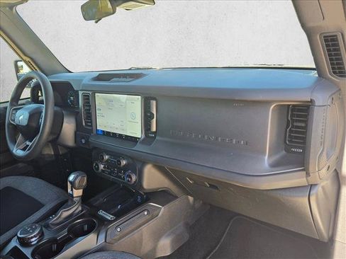 Used 2025 Ford Bronco 4-Door AWD/4WD image 21
