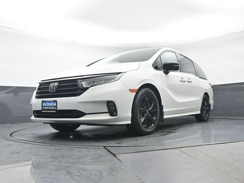 Certified 2023 Honda Odyssey Sport image 35