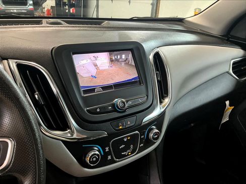 Used 2024 Chevrolet Equinox LS image 19