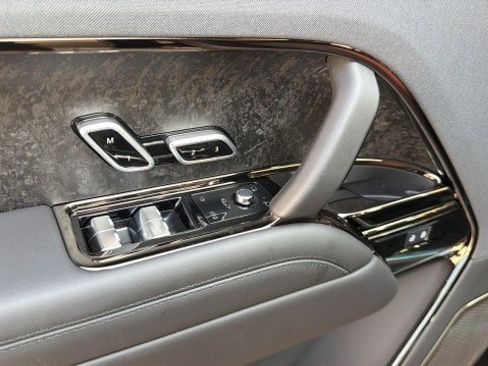 New 2026 Land Rover Range Rover Sport SV image 24