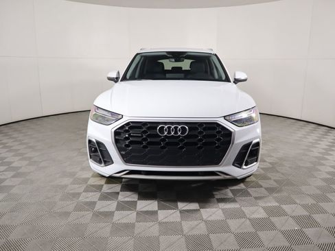 Used 2021 Audi Q5 e Premium image 2