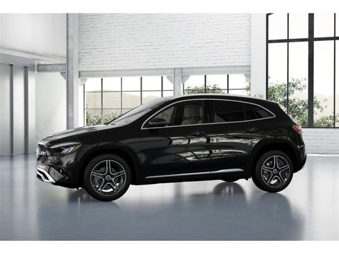 New 2026 Mercedes-Benz GLA 250 4MATIC image 36