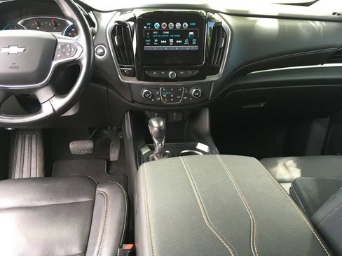 Used 2019 Chevrolet Traverse LT w/ LT Premium Package AWD/4WD image 26