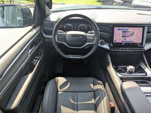 New 2026 Jeep Grand Wagoneer Limited AWD/4WD image 30