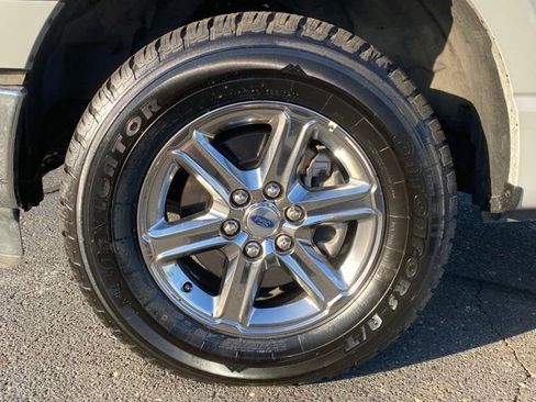 Used 2024 Ford F150 XLT image 23