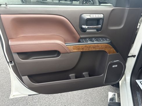 Used 2014 Chevrolet Silverado 1500 High Country w/ High Country Premium Package image 18