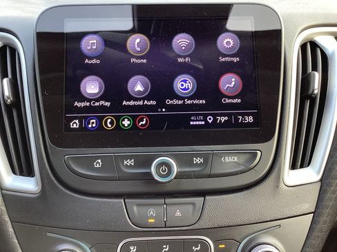 Used 2024 Chevrolet Malibu LT FWD image 3