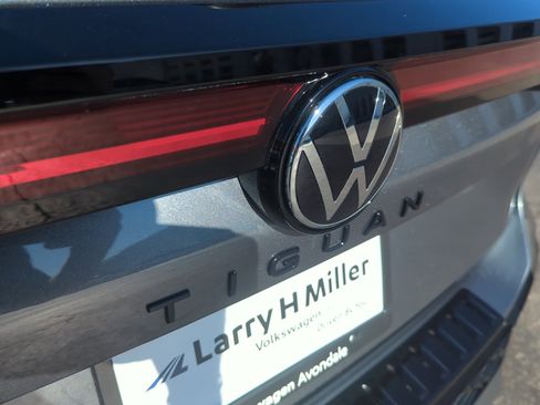 New 2026 Volkswagen Tiguan SE R-Line image 23