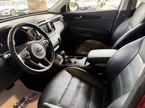 Used 2018 Kia Sorento EX w/ EX Advanced Touring Package FWD image 2
