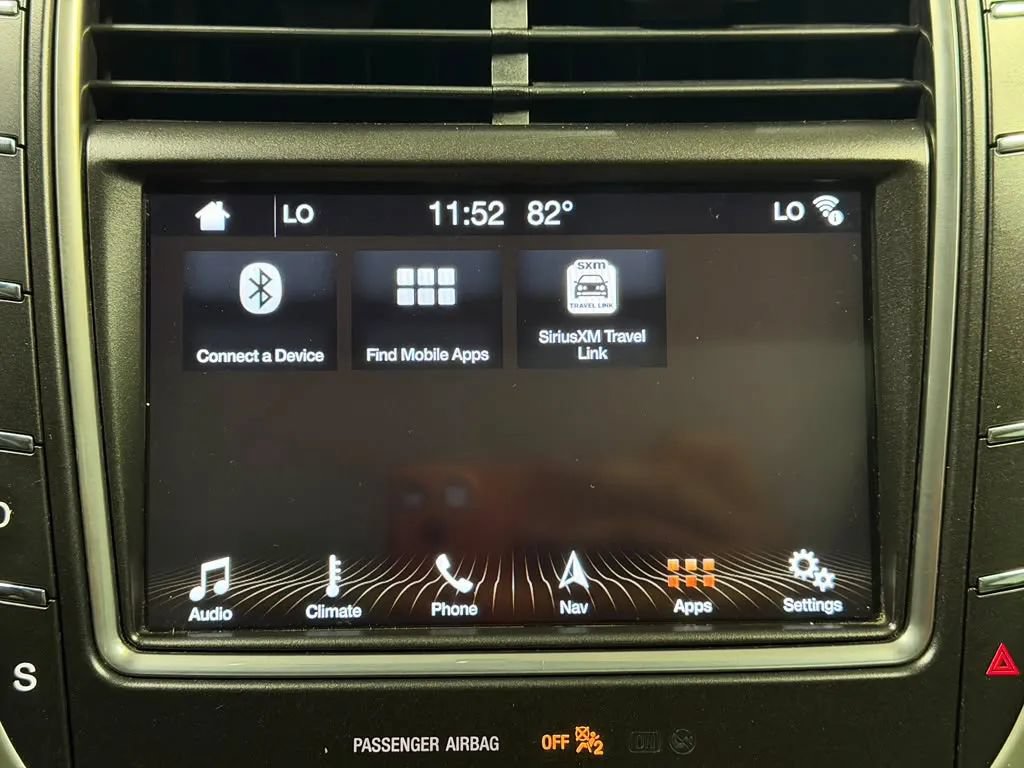 Used 2019 Lincoln Nautilus Reserve w/ Driver Assistance Package FWD image 43