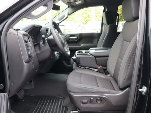 Used 2024 Chevrolet Silverado 1500 Custom Trail Boss AWD/4WD image 4