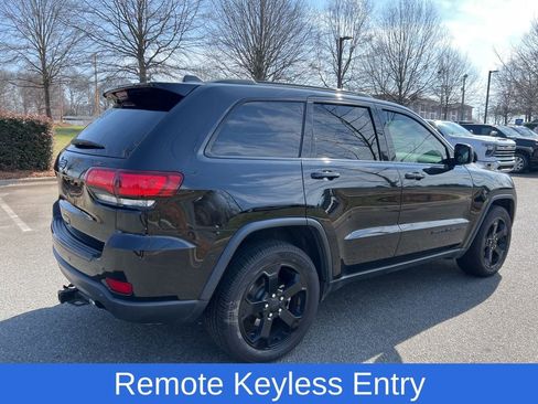 Used 2018 Jeep Grand Cherokee Laredo image 6