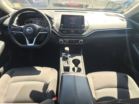 Used 2020 Nissan Altima 2.5 S FWD image 18