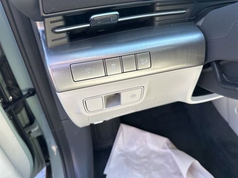 Used 2025 Hyundai Kona SEL image 15