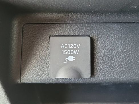 Used 2023 Toyota Sienna XLE Woodland Edition AWD/4WD image 17
