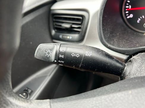 Used 2021 Kia Rio S w/ Option Group 015 FWD image 22