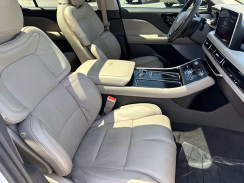 Used 2023 Lincoln Aviator Reserve w/ Equipment Group 201A RWD image 27