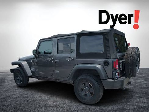Used 2017 Jeep Wrangler Unlimited Sport w/ Connectivity Group AWD/4WD image 6