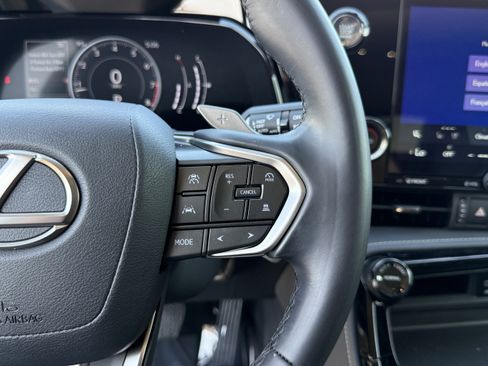 Certified 2025 Lexus NX 250 FWD w/ Premium Package image 25