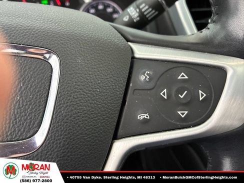 Used 2021 GMC Acadia SLT w/ Preferred Package FWD image 15