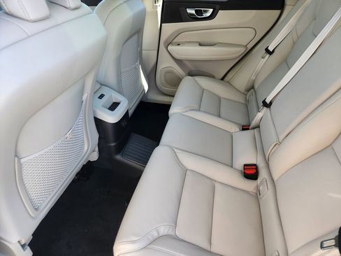 New 2026 Volvo XC60 T8 Ultra w/ Climate Package image 18