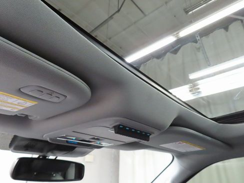 Used 2025 Ford F250 Lariat w/ Lariat Ultimate Package image 30