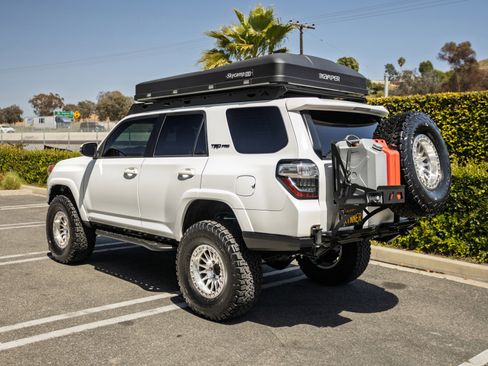 Used 2024 Toyota 4Runner TRD Pro AWD/4WD image 7