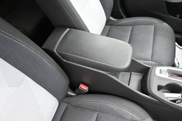 Used 2024 Chevrolet Trax RS FWD image 34