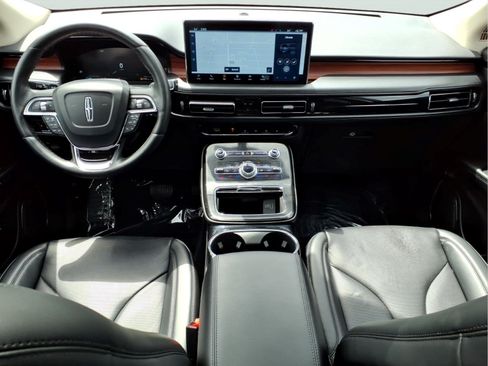 Used 2023 Lincoln Nautilus Reserve AWD/4WD image 25