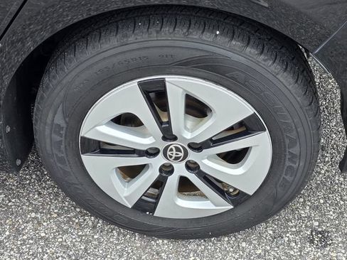 Used 2016 Toyota Prius Two FWD image 33