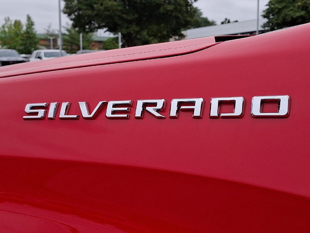 Used 2025 Chevrolet Silverado 1500 LT AWD/4WD image 54