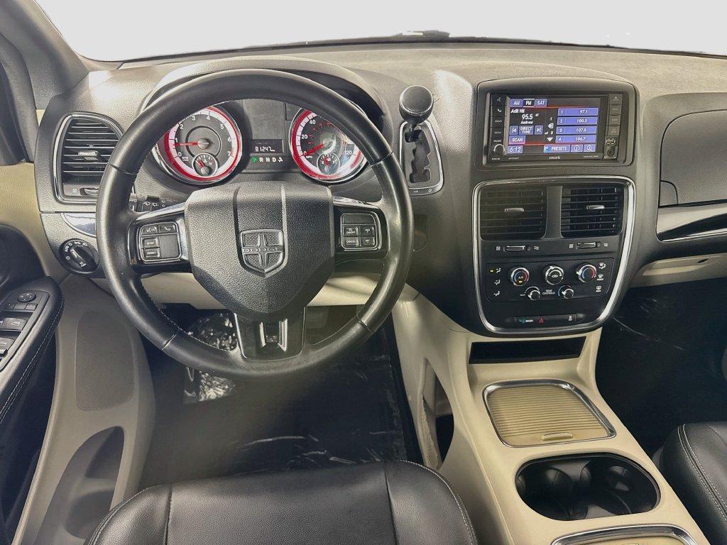 Used 2019 Dodge Grand Caravan SXT FWD image 24