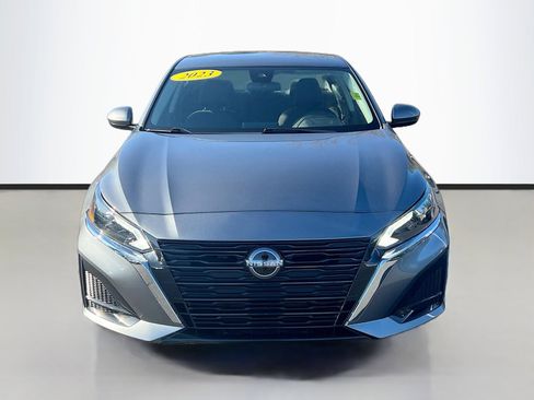 Used 2023 Nissan Altima 2.5 S image 2