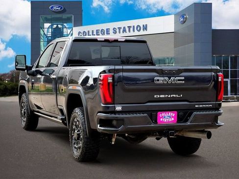 Used 2024 GMC Sierra 2500 Denali Ultimate image 3