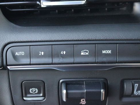 Used 2023 Cadillac Escalade Sport AWD/4WD image 30