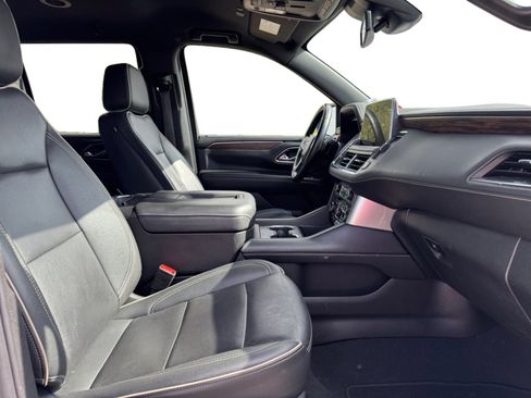 Used 2024 Chevrolet Tahoe Premier RWD image 17