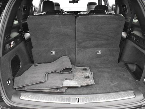 Certified 2022 Jeep Grand Cherokee L Overland w/ Luxury Tech Group IV image 7