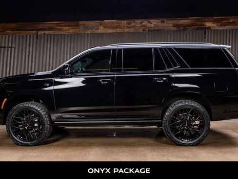 Used 2026 Cadillac Escalade Platinum Sport w/ LPO, ONYX Package image 6