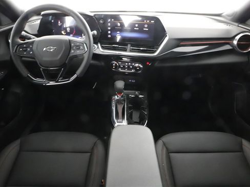 Used 2025 Chevrolet Trax RS w/ Driver Confidence Package image 23