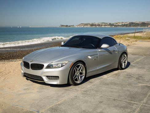 Used 2013 BMW Z4 sDrive28i RWD image 1