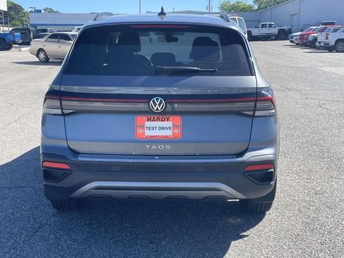 Used 2025 Volkswagen Taos S FWD image 5