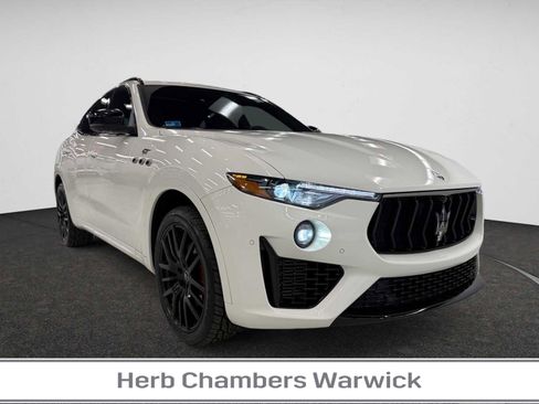 Used 2022 Maserati Levante GT image 1