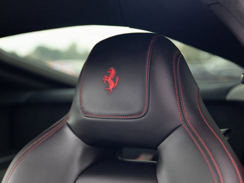 Used 2014 Ferrari F12 Berlinetta image 19