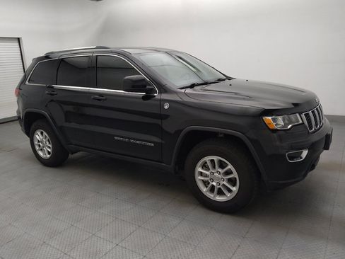 Used 2019 Jeep Grand Cherokee Laredo AWD/4WD image 11