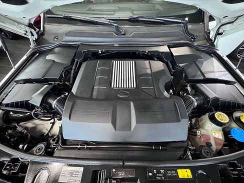 Used 2016 Land Rover LR4 HSE Silver Edition image 46