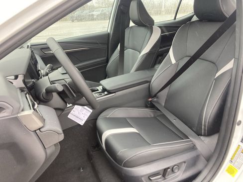 Used 2026 Toyota Camry SE w/ Convenience Package image 13