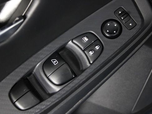 Used 2025 Nissan Sentra SV image 22